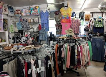 massachusetts/metrowest/shop/unique-boutique