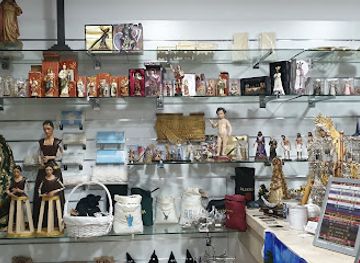 spain/cordoba/san-lorenzo/shop/la-tienda-de-cofrade