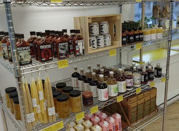 new-york/thousand-islands/shop/lighthouse-provisions-ltd