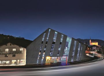 austria/grossglockner/shop/brundl-sports-flagshipstore