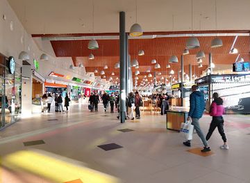 romania/brasov/tractorul/shop/coresi-shopping-center