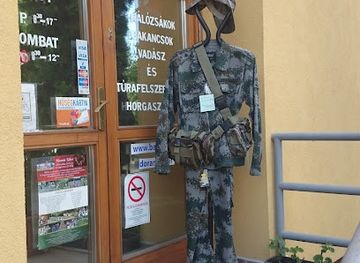 hungary/veszprem/shop/dora-miniker-katonai-es-munkaruhazati-uzlet