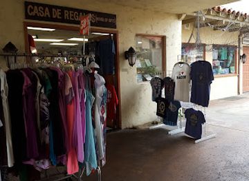 california/ventura-county/shop/casa-de-regalos