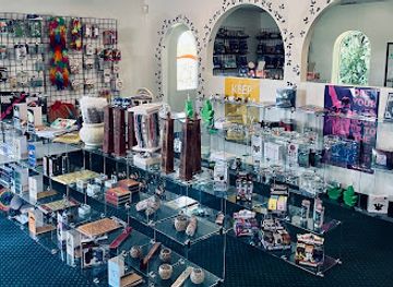 illinois/cahokia-mounds-state-historic-site/shop/nature-s-pharmacy-smokeshop