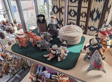 kyrgyzstan/kyzyl-oi/shop/tumar-art-salon-kyrgyz-souvenirs-gifts