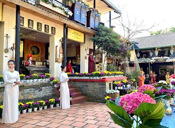 vietnam/dalat/valley-of-love/shop/xq-da-lat-su-quan