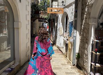 montenegro/kotor/shop/qbik-by-kd-fashion-boutique