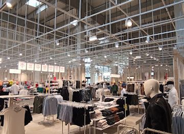 bosnia-and-herzegovina/western-bosnia/shop/defacto-mostarsko-raskrsce