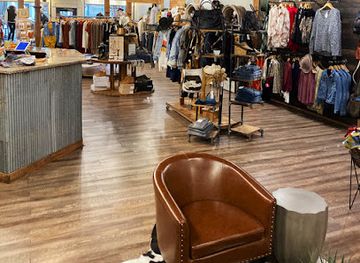 south-dakota/sioux-falls/shop/lauriebelles