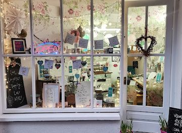 united-kingdom/derry/shop/belle-rose