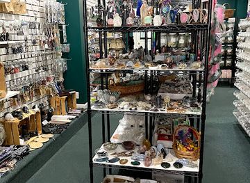 pennsylvania/gettysburg/shop/lavender-and-sage-plus-crystals-and-tarot-readings