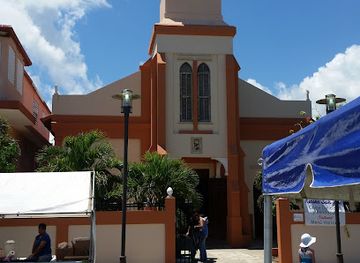 puerto-rico/sierra-de-luquillo/shop/luquillo-plaza