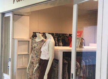 singapore/holland-village/shop/rustic-room