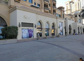 qatar/the-pearl-qatar/shop/real-madrid-official-store