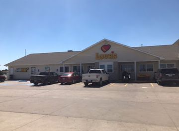 kansas/cedar-bluff-state-park/shop/love-s-travel-stop