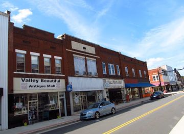 tennessee/hatchie-river-area/shop/valley-beautiful-antique-mall