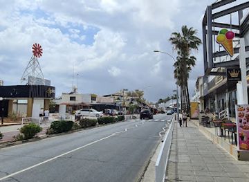 cyprus/nissi-beach/shop/halcyon-multistore-2