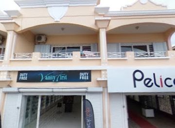 sint-maarten/philipsburg-boardwalk/shop/little-europe