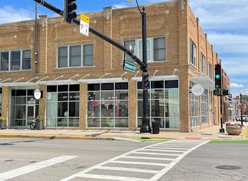 illinois/aurora/shop/wyckwood-house