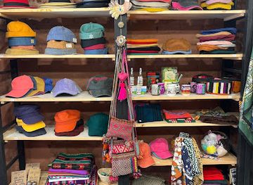 chile/valparaiso/shop/de-aqui-y-de-alla