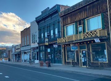 utah/panguitch/shop/patches-quilt-shop