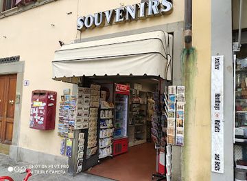 italy/florence/santa-croce/shop/souvenirs-di-cammelli-l-e-marzi-l-s-n-c