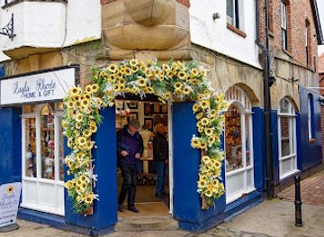 united-kingdom/whitby/shop/layla-rhode