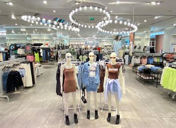 qatar/al-wakrah/shop/h-m