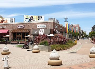 california/east-bay/shop/bay-street-emeryville