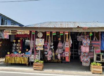 malaysia/sarawak/shop/serikin-weekend-street-market