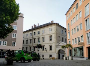 austria/linz/shop/gluckskind