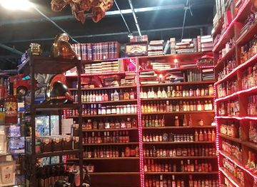 nebraska/omaha/downtown-omaha/shop/ashley-s-vintage