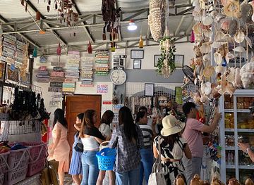 philippines/ilocos-region/shop/princess-hanna-souvenir-shop