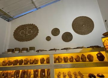 sri-lanka/trincomalee-district/shop/blue-bird-souvenir-boutique