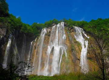 croatia/plitvice-lakes-national-park/shop/great-waterfall