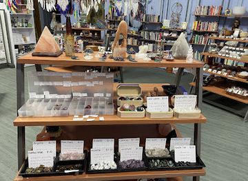 ohio/mansfield/shop/the-new-moon