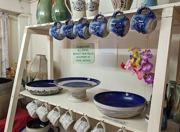 papua-new-guinea/port-moresby/shop/annie-s-pottery