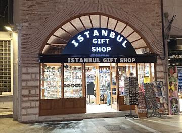 turkiye/phrygia/shop/istanbul-gift-shop-sirkeci