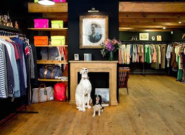 spain/barcelona/gracia/shop/boo