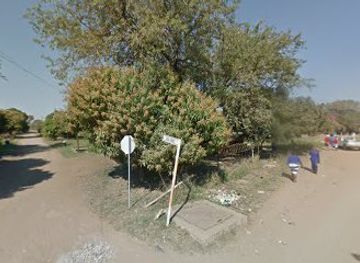 eswatini/hlane-royal-national-park/shop/ukyphila-health-shop