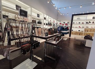 belgium/hoge-kempen-national-park/shop/michael-kors-outlet