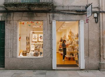 spain/santiago-de-compostela/casco-historico/shop/merlin-e-familia