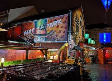 hungary/szeged-csanad/shop/parapark-szeged