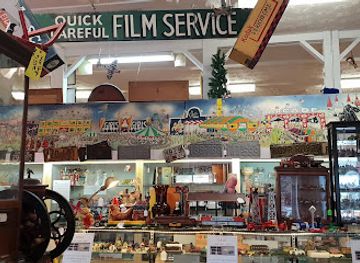 maryland/patuxent-river-region/shop/glory-days-antiques