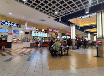 illinois/metro-east/shop/st-clair-square