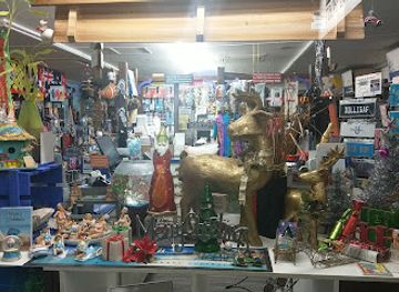 australia/the-whitsundays/shop/airlie-beach-trading-post-souvenirs-qld