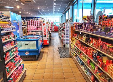 luxembourg/remerschen-lake/shop/shell