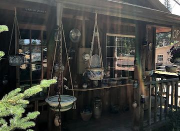 oregon/painted-hills/shop/canyon-creek-pottery