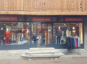 switzerland/gornergrat/shop/icebreaker-shop