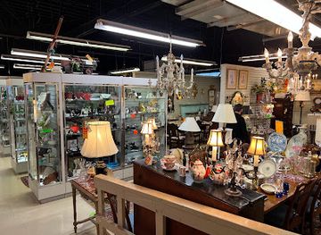 alabama/oak-mountain-state-park/shop/hanna-antiques-mall